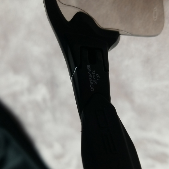 Oakley men sunglasses - Picture 13 of 15